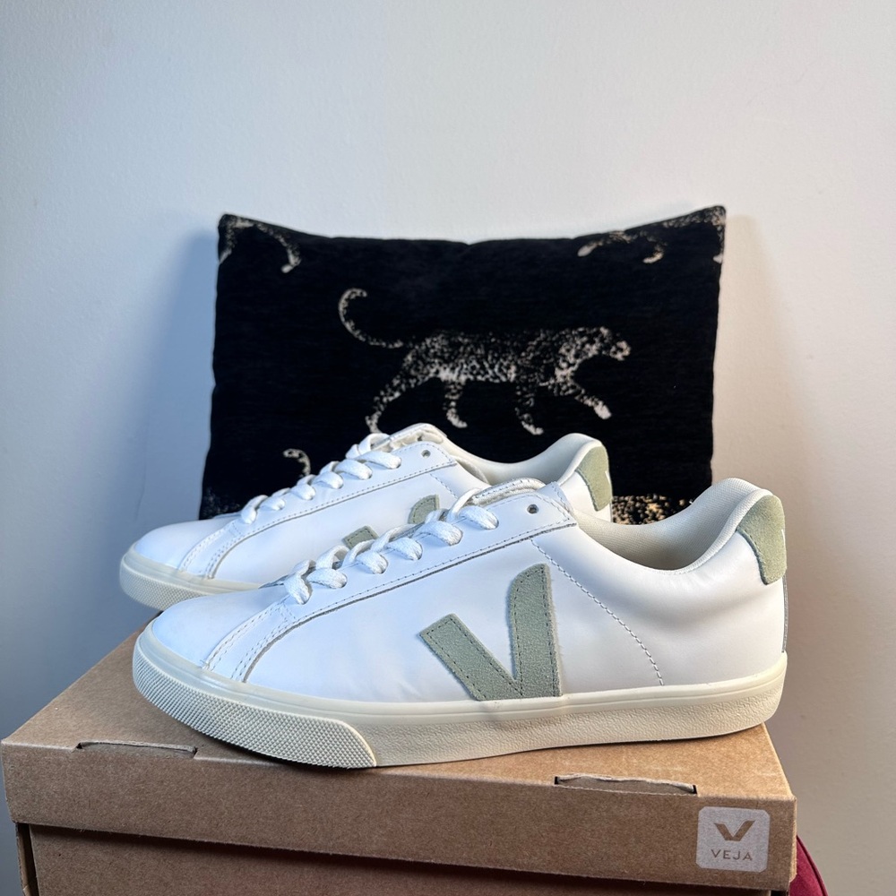 New Veja Esplar Sneaker in Extra White & Clay mens womens skater platform EU 40 - Picture 6 of 10